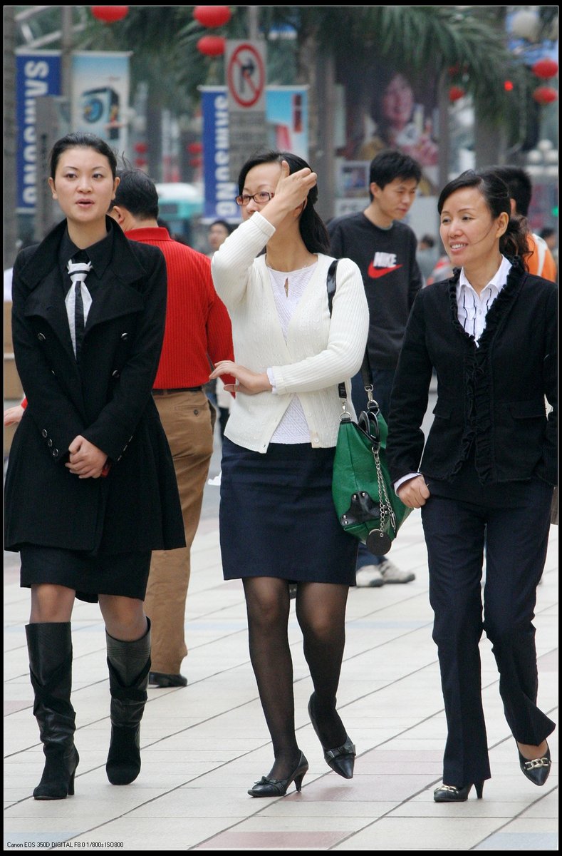 戶外街拍 VOL.68 二位美媚迎面而来