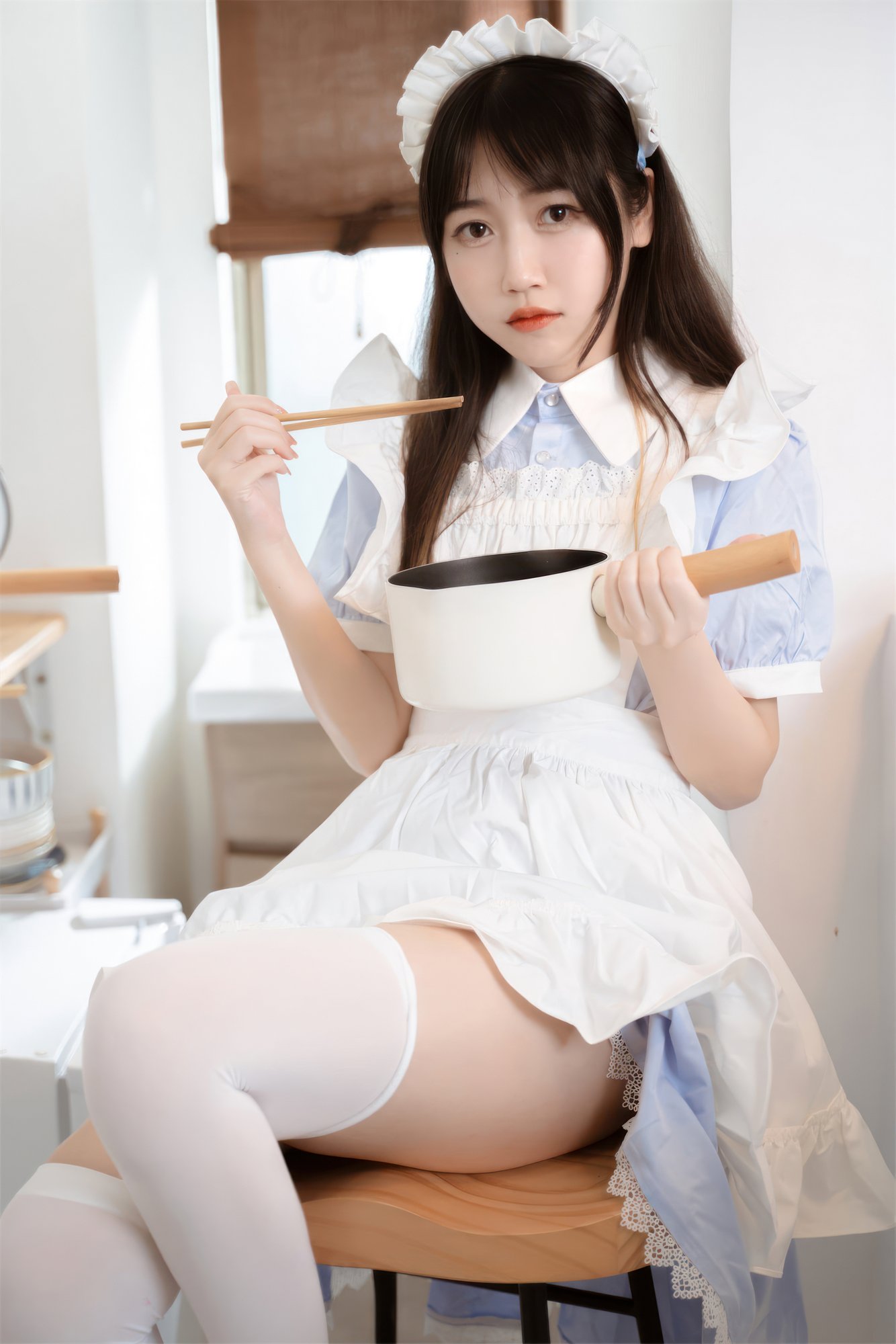 不呆猫 - 厨房小女仆